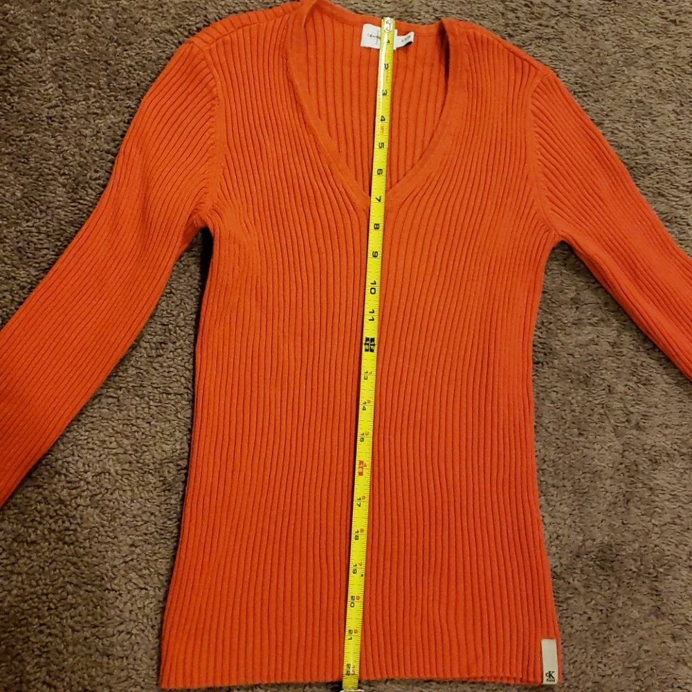 Calvin Klein Sweater - Picture 8 of 8